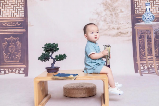 西宁四个月宝宝可以坐着吗